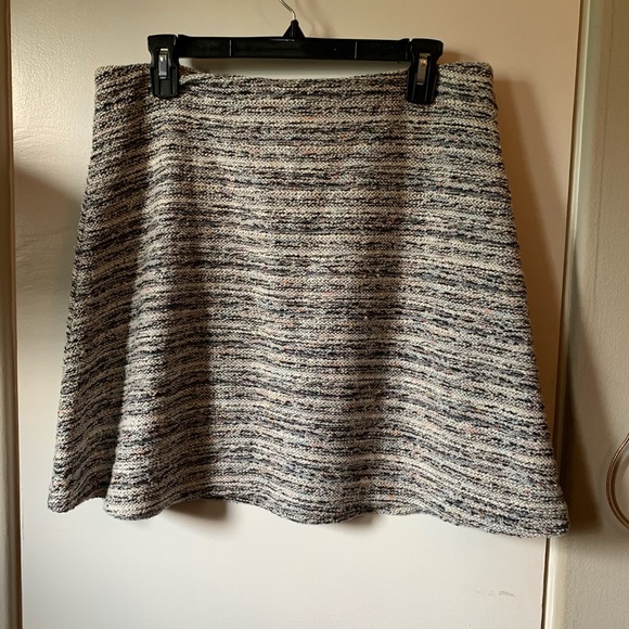 Loft Skirt - Picture 2 of 4